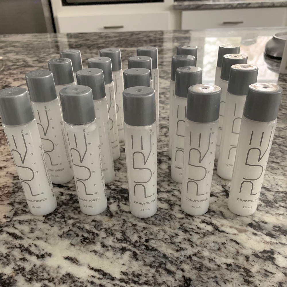 20 Bottles of PURE by Gloss Conditioner 28 ml NEW Unused